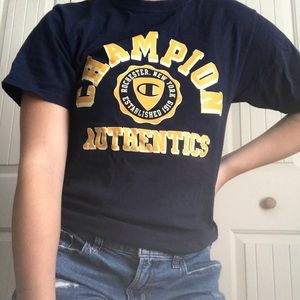 Champion t-shirt